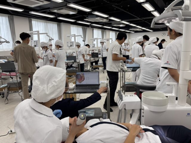 口腔内スキャナー実習